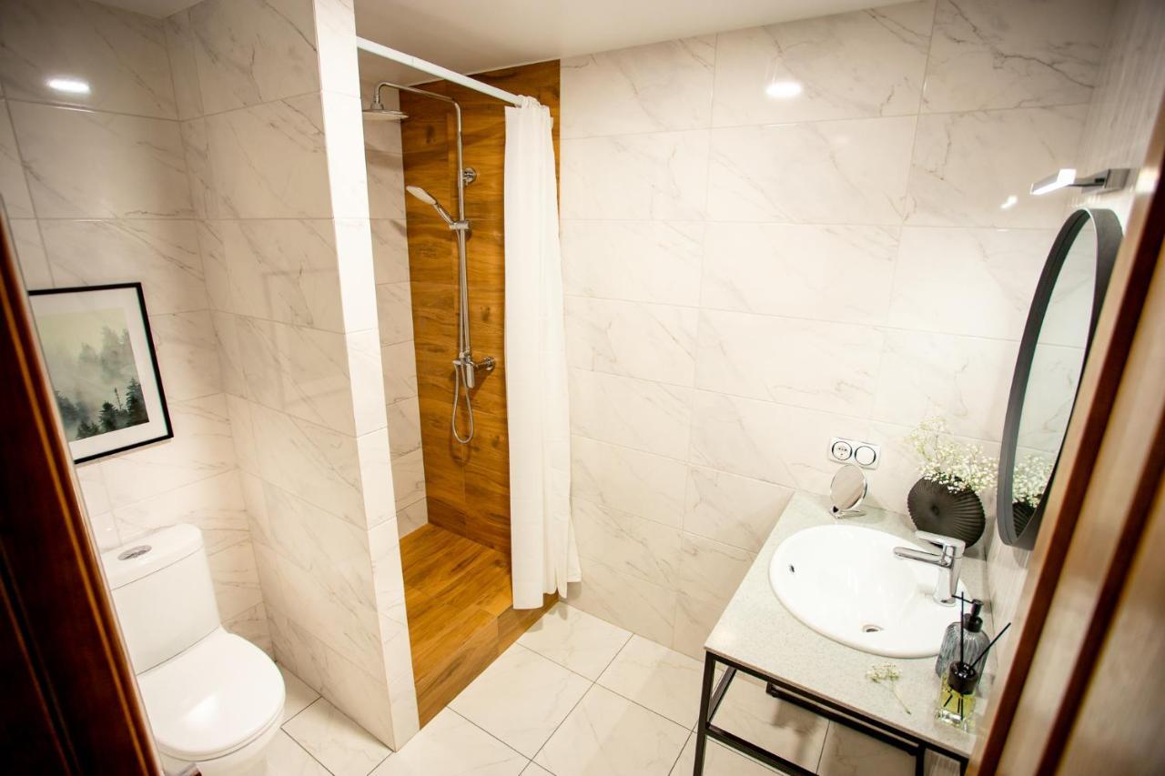 Luxury Apartment With 2 Bedrooms In The City Center Nikolayev Εξωτερικό φωτογραφία